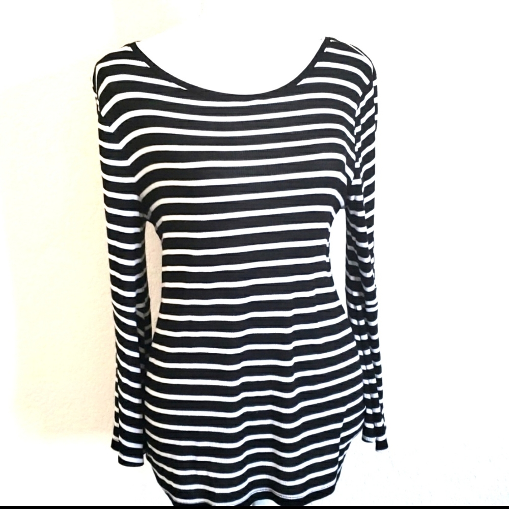 Old Navy Rib Knit Bell Sleeve Striped T-Shirt Medium